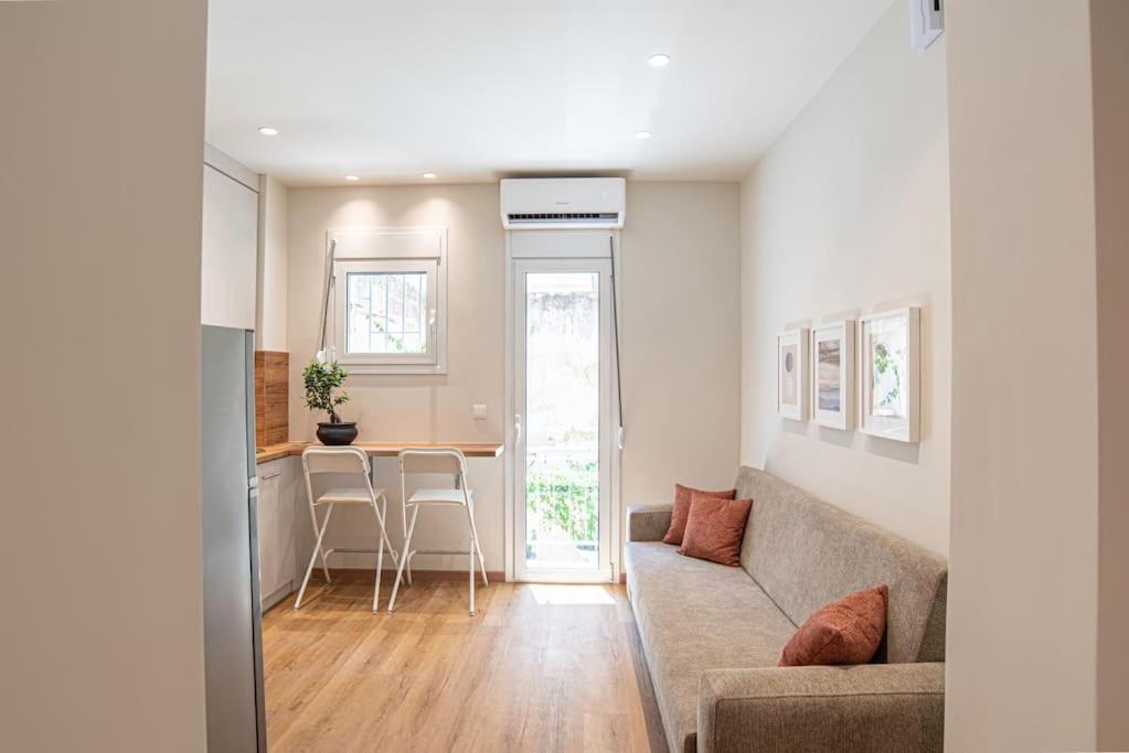 Peaceful Shelter In Athens Apartment Exterior photo